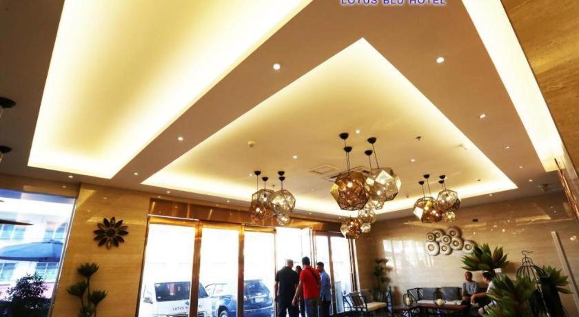 Lotus Blu Hotel Legazpi Extérieur photo